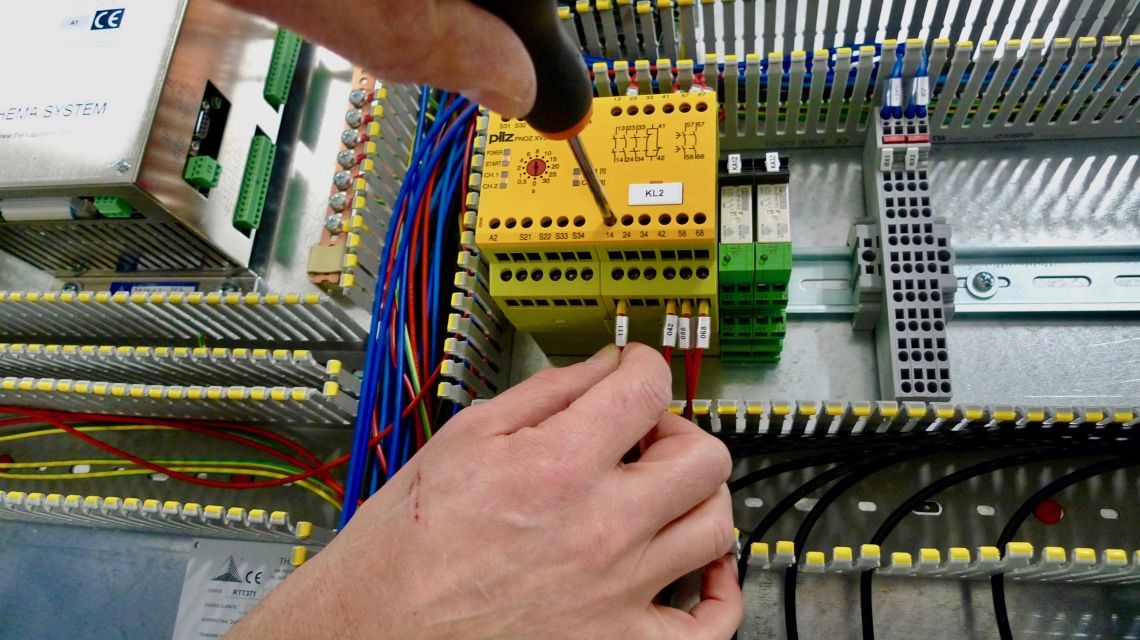 Progettazione e realizzazione quadri elettrici